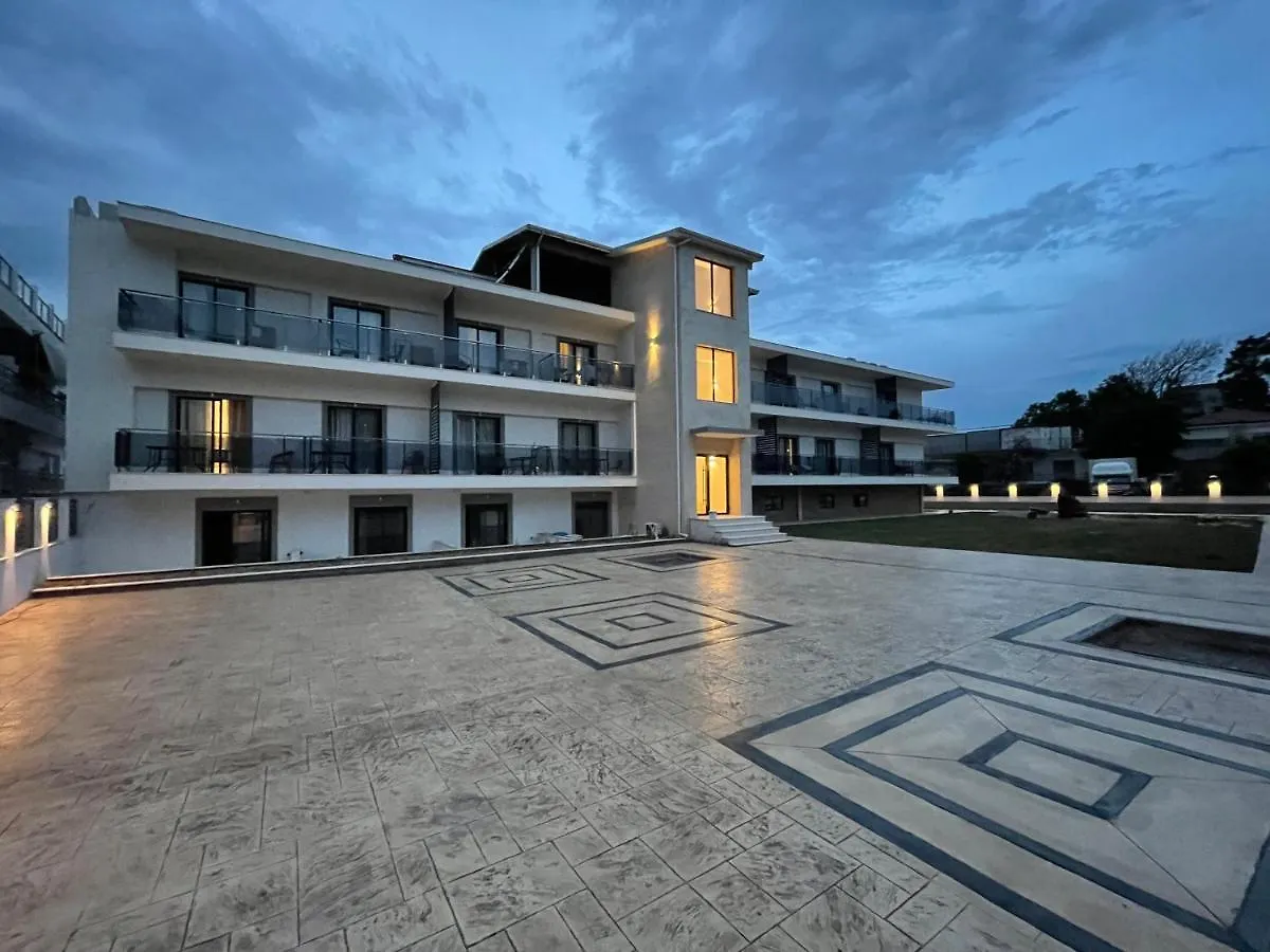 Grand Agia Triada 0*, Agía Triás Yunanistan