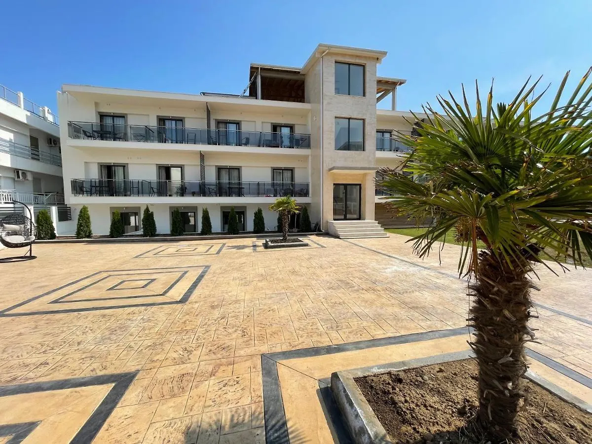 Apart Otel Grand Agia Triada