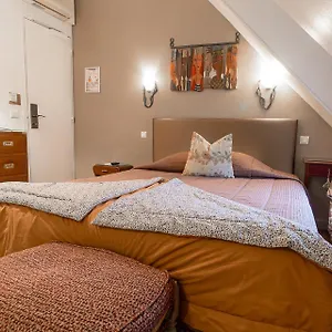 Des Bains 2*, Paris Fransa